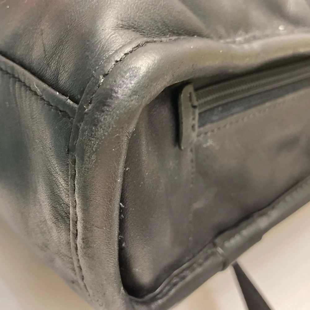 Tumi black leather mens briefcase bag